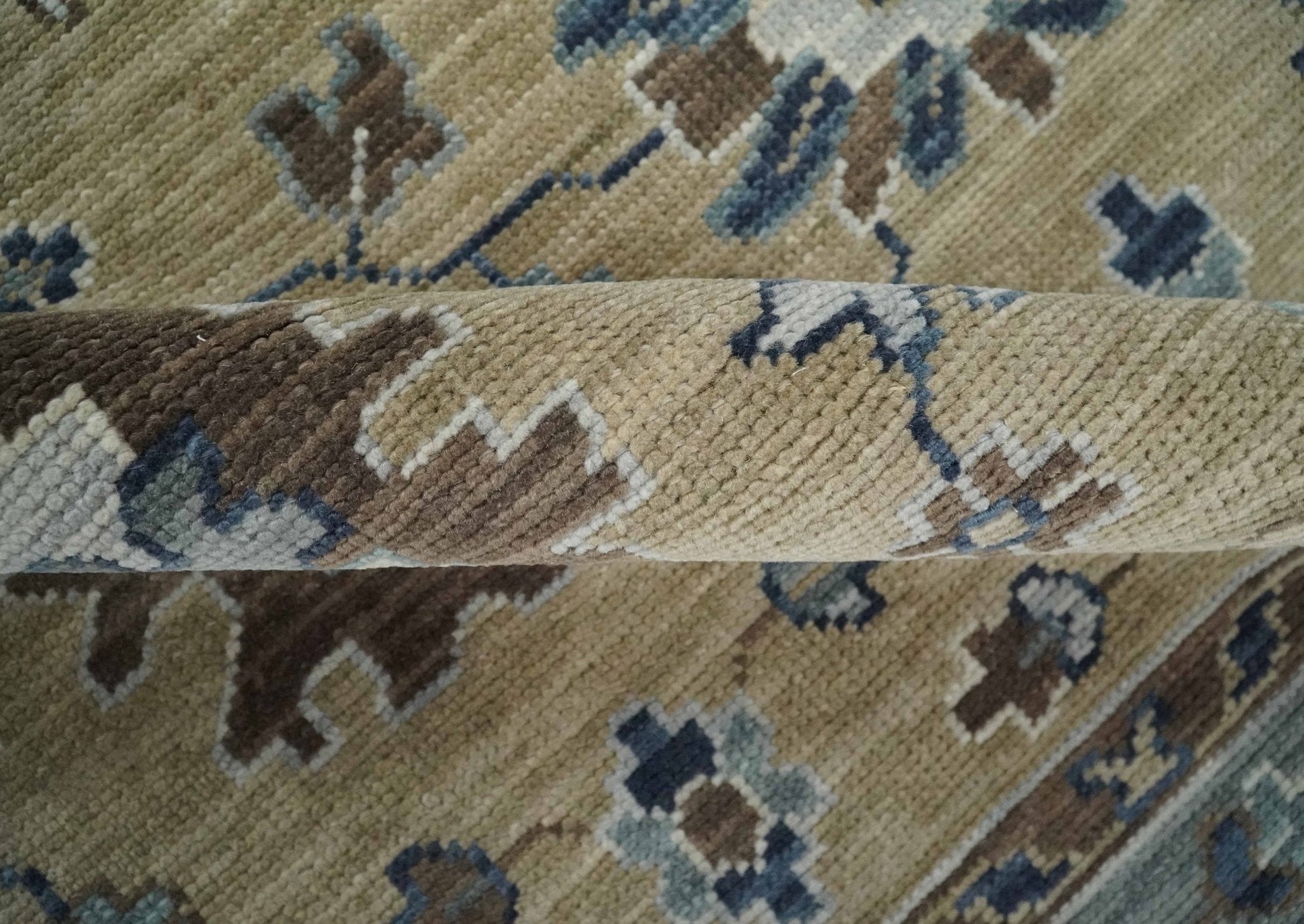 8x10 Traditional Beige and Gray Antique Style Floral Hand knotted Wool Area Rug - Marsh and Manor Collective