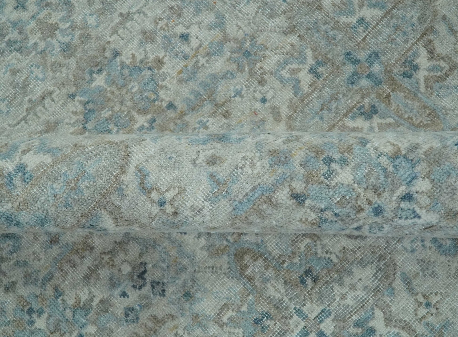 Antique Distress finish Silver, Teal and Brown Hand Knotted Traditional 8x10 wool Rug - Marsh and Manor Collective