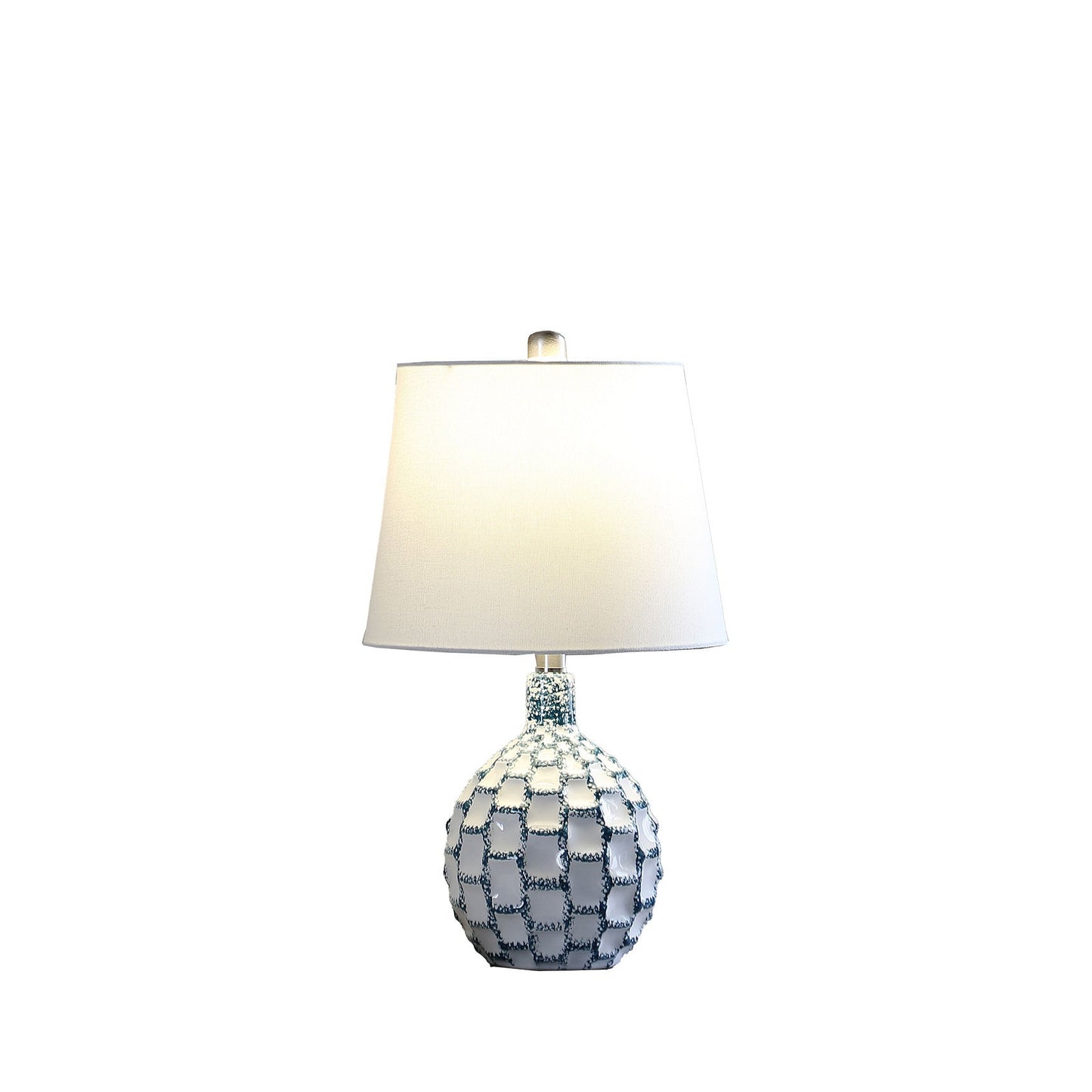 Hudson 20" Blue And White Ceramic Table Lamp With Off White Drum Shade - Marsh and Manor Collective