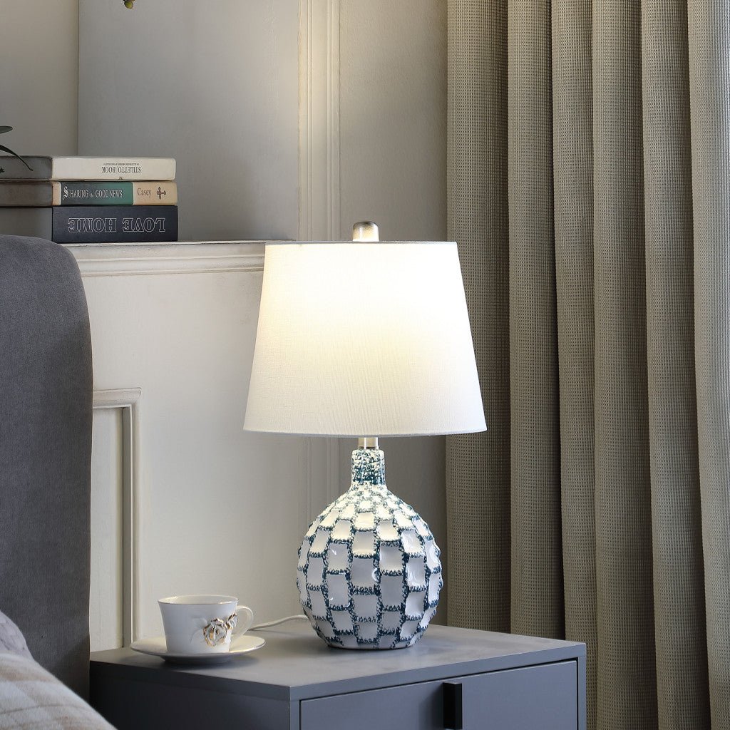 Hudson 20" Blue And White Ceramic Table Lamp With Off White Drum Shade - Marsh and Manor Collective