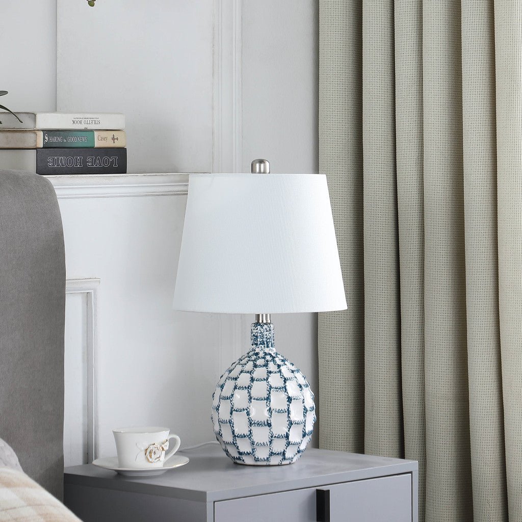 Hudson 20" Blue And White Ceramic Table Lamp With Off White Drum Shade - Marsh and Manor Collective