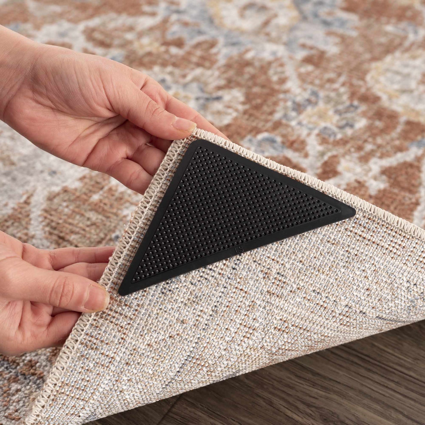 Non - Slip Corner Pad - Marsh and Manor Collective