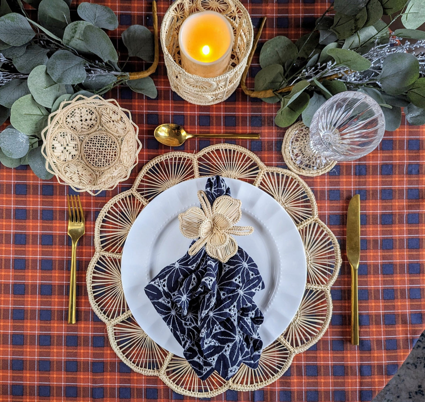 Petal Perfection Woven Placemat - Marsh and Manor Collective