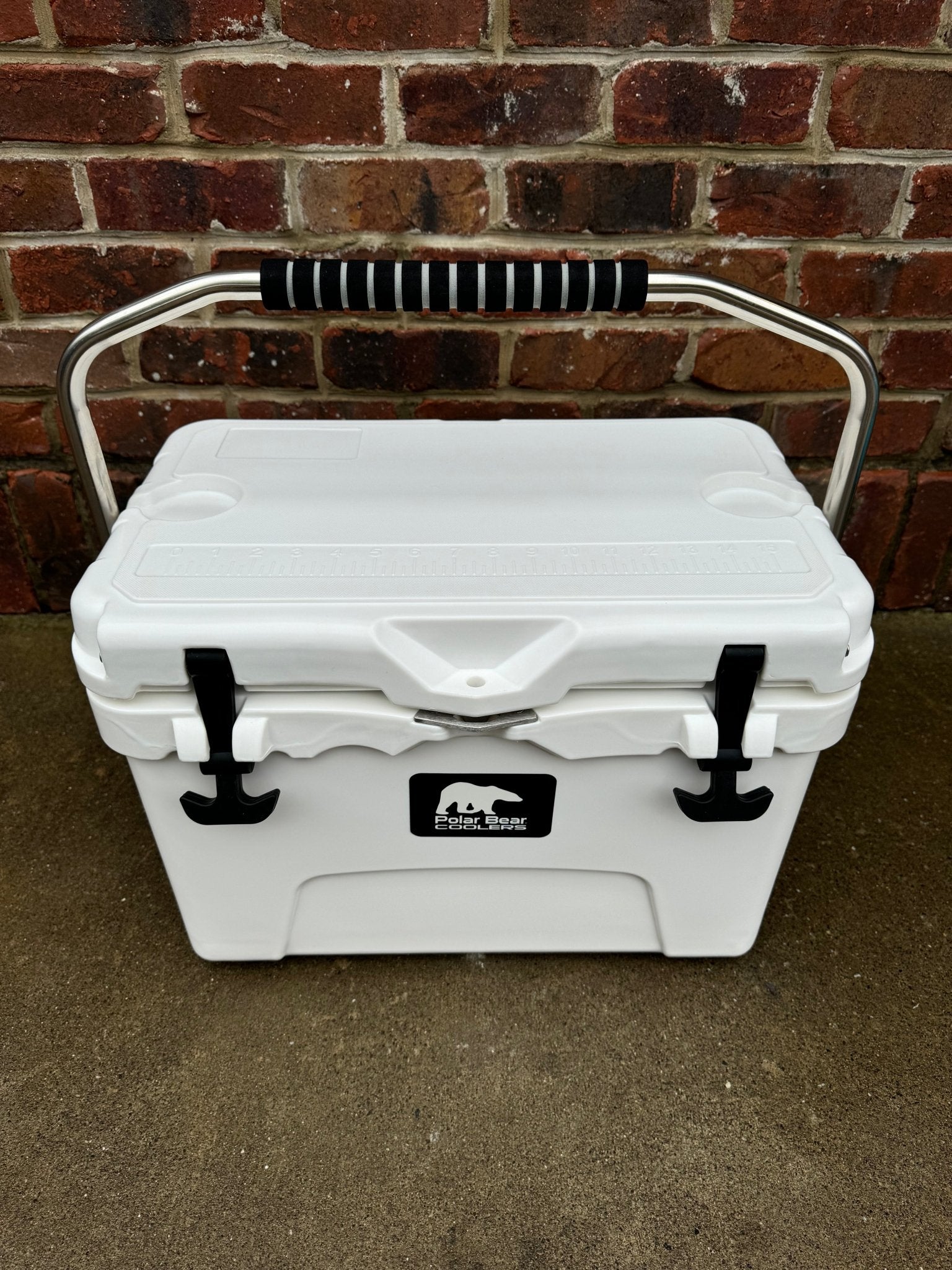 Polar Bear 20 Hard Cooler - Marsh and Manor Collective
