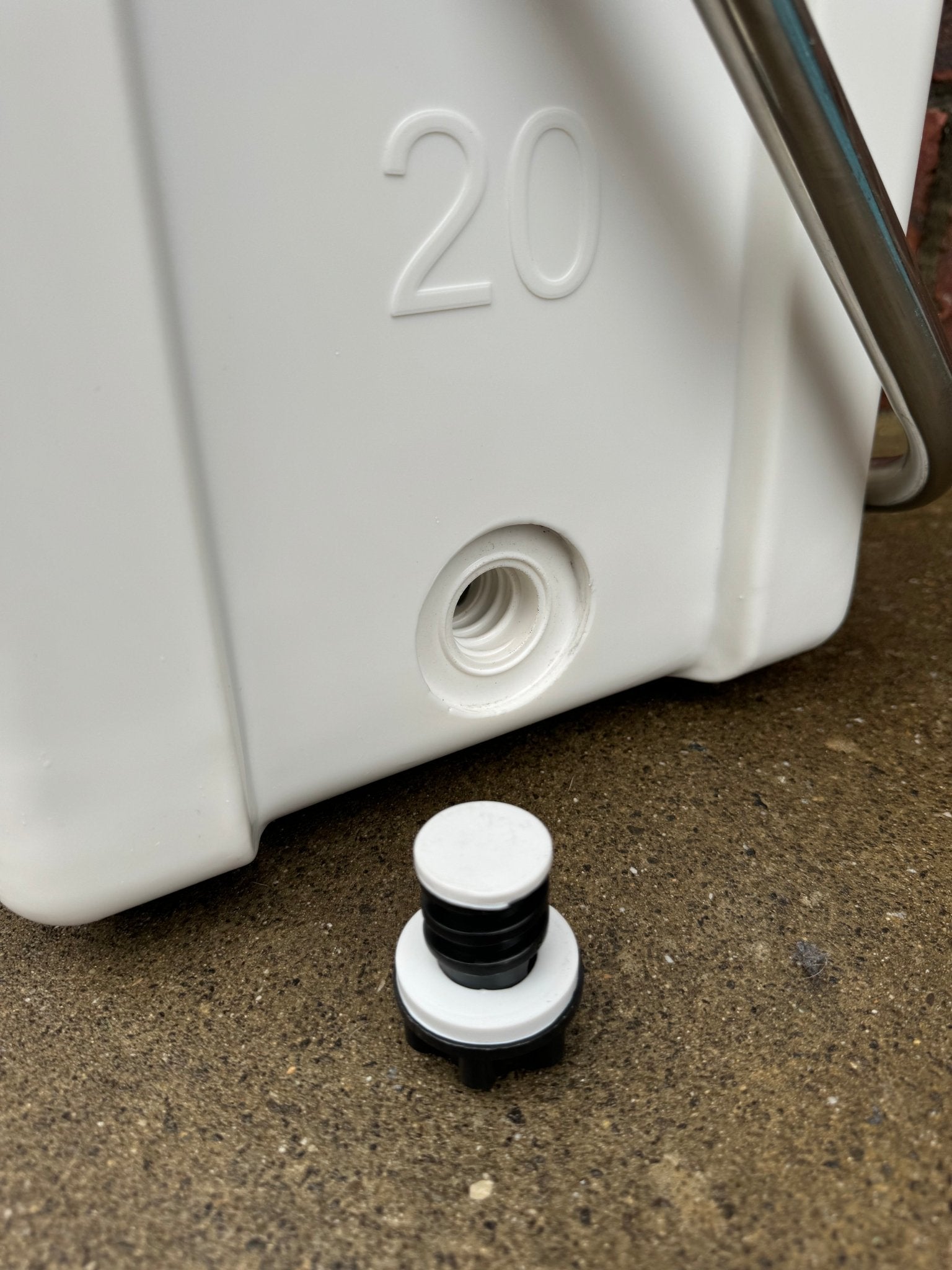 Polar Bear 20 Hard Cooler - Marsh and Manor Collective