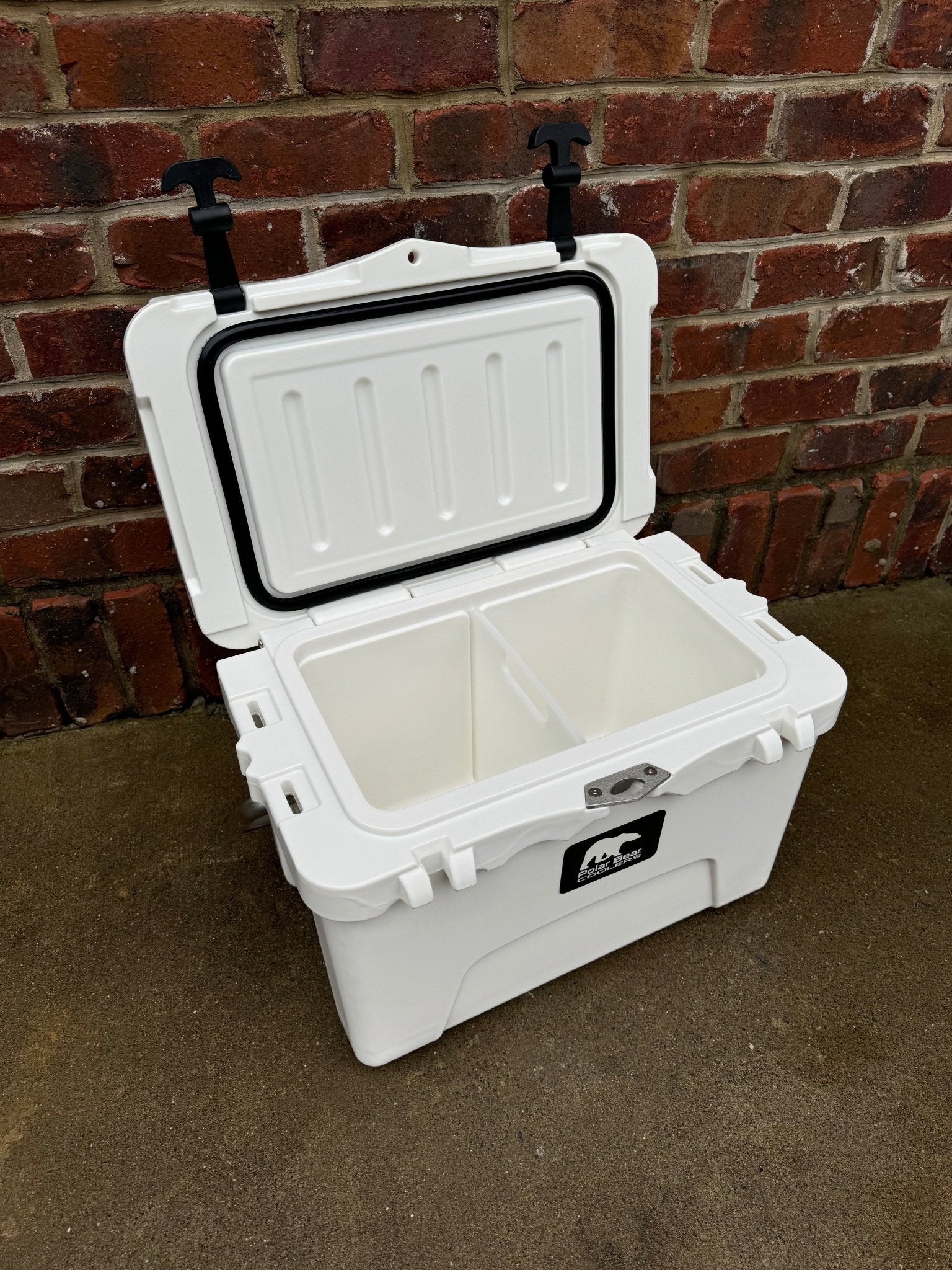 Polar Bear 20 Hard Cooler - Marsh and Manor Collective
