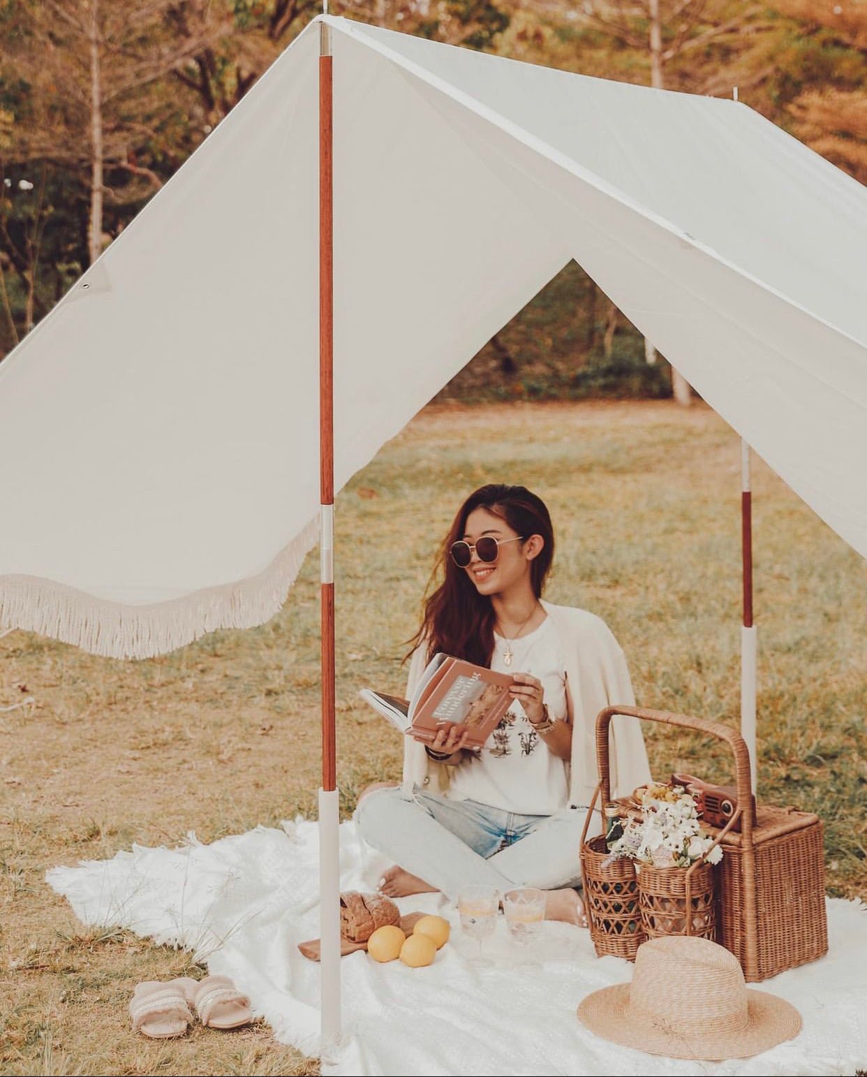 Soleil Picnic Basket - Marsh and Manor Collective